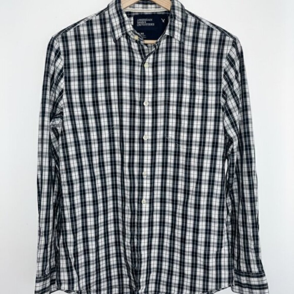 AE Men's M Vintage Fit Black White Plaid Shirt Button Up‎ Long Sleeve Cotton
